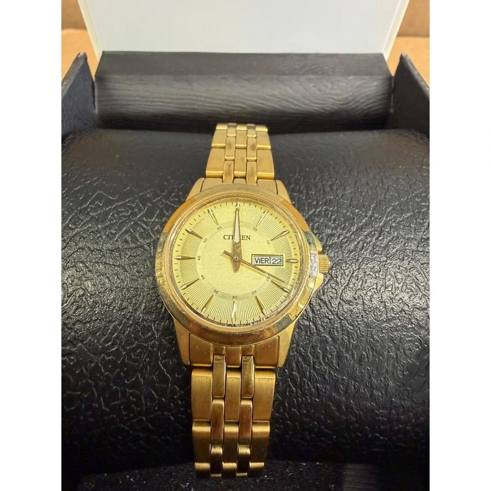 Citizen Women's Quartz Classic Gold Dial Wristwatch 1002-S097860 w/ Box